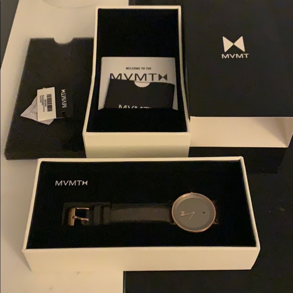 MVMT Ashen Taupe Watch LIKE NWT AND ORIGINAL BOX